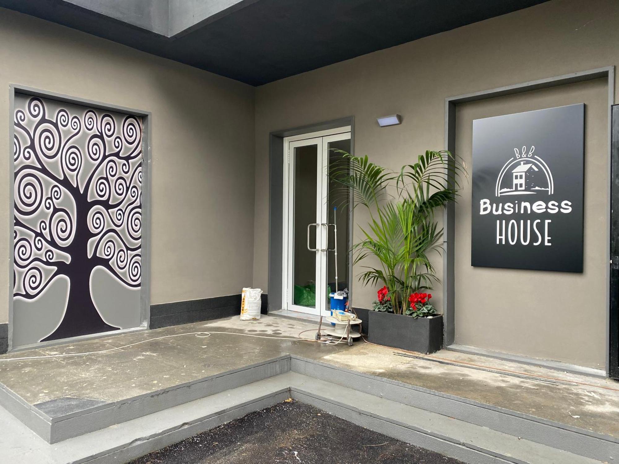 Business House Guest house *